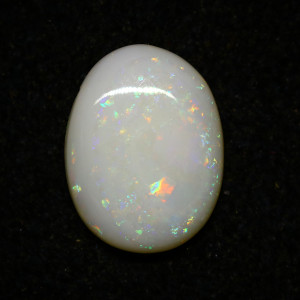 Australian Opal With Fire - 4.05 Carat / 4.50 Ratti