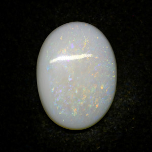 Australian Opal With Fire - 4.08 Carat / 4.50 Ratti
