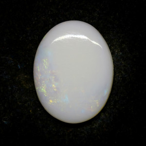 Australian Opal With Fire - 4.10 Carat / 4.50 Ratti
